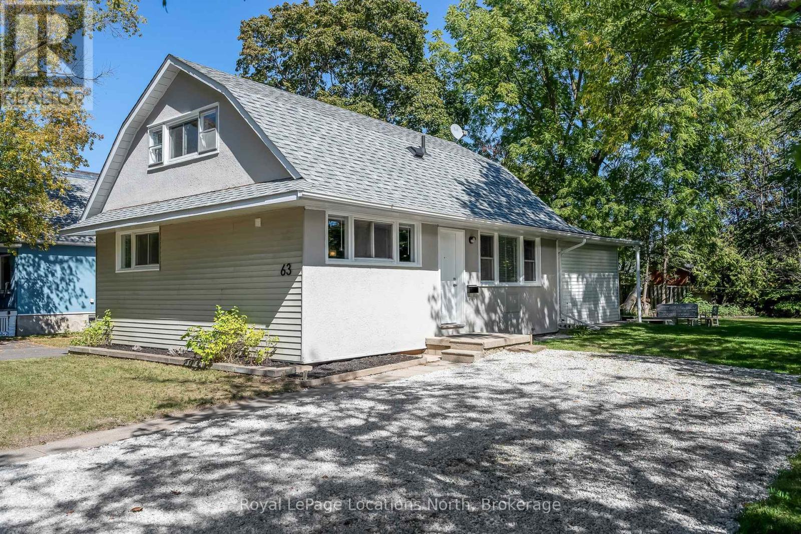 63 Maple St, Collingwood, ON L9Y 2P7