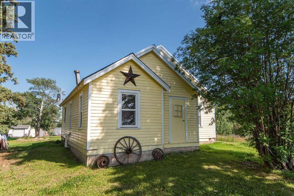 39511 Range Road 40 Range, Rural Lacombe County, AB T0M 0X0