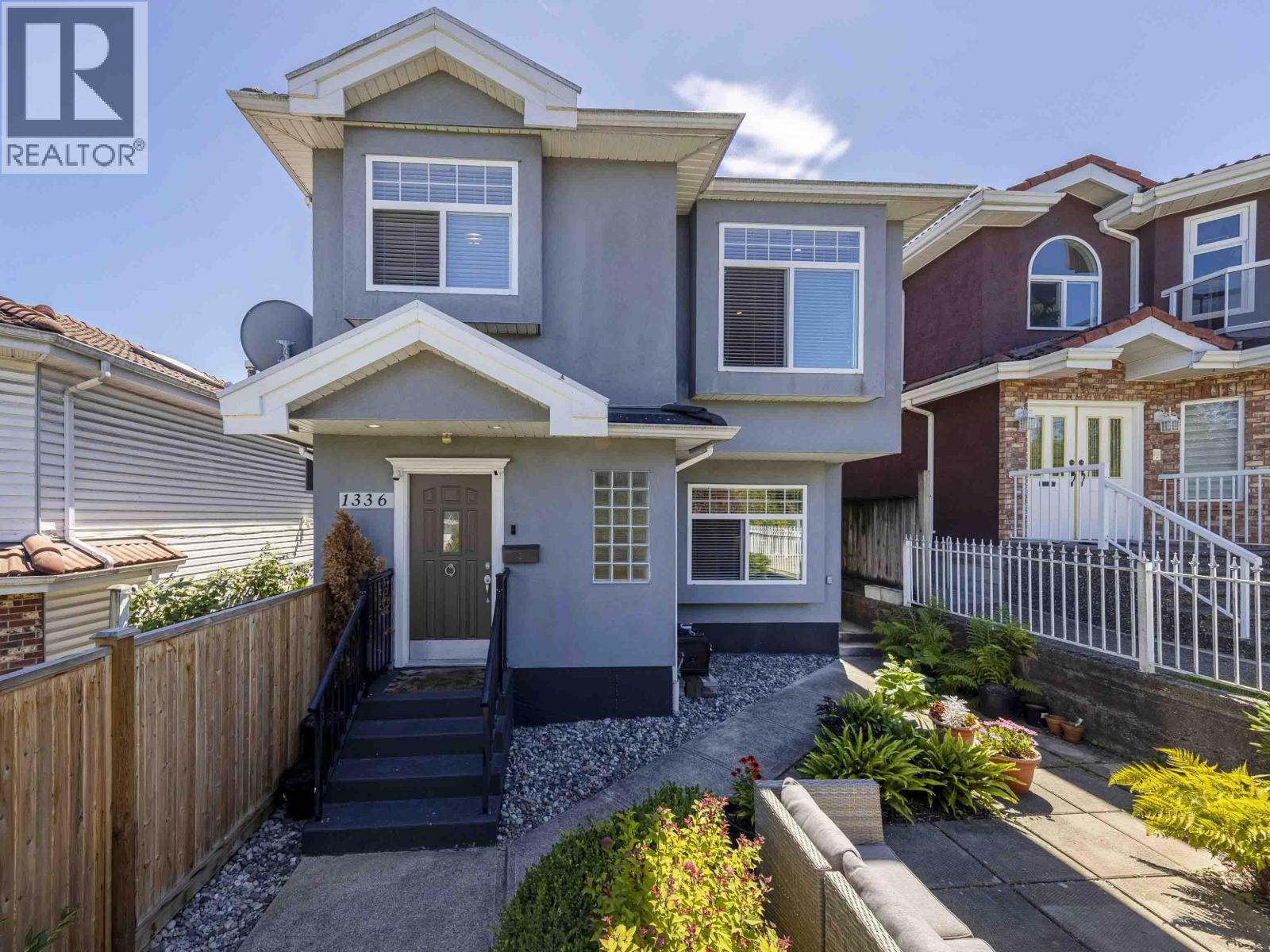 1336 E 16th Ave, Vancouver, BC V5T 4G8