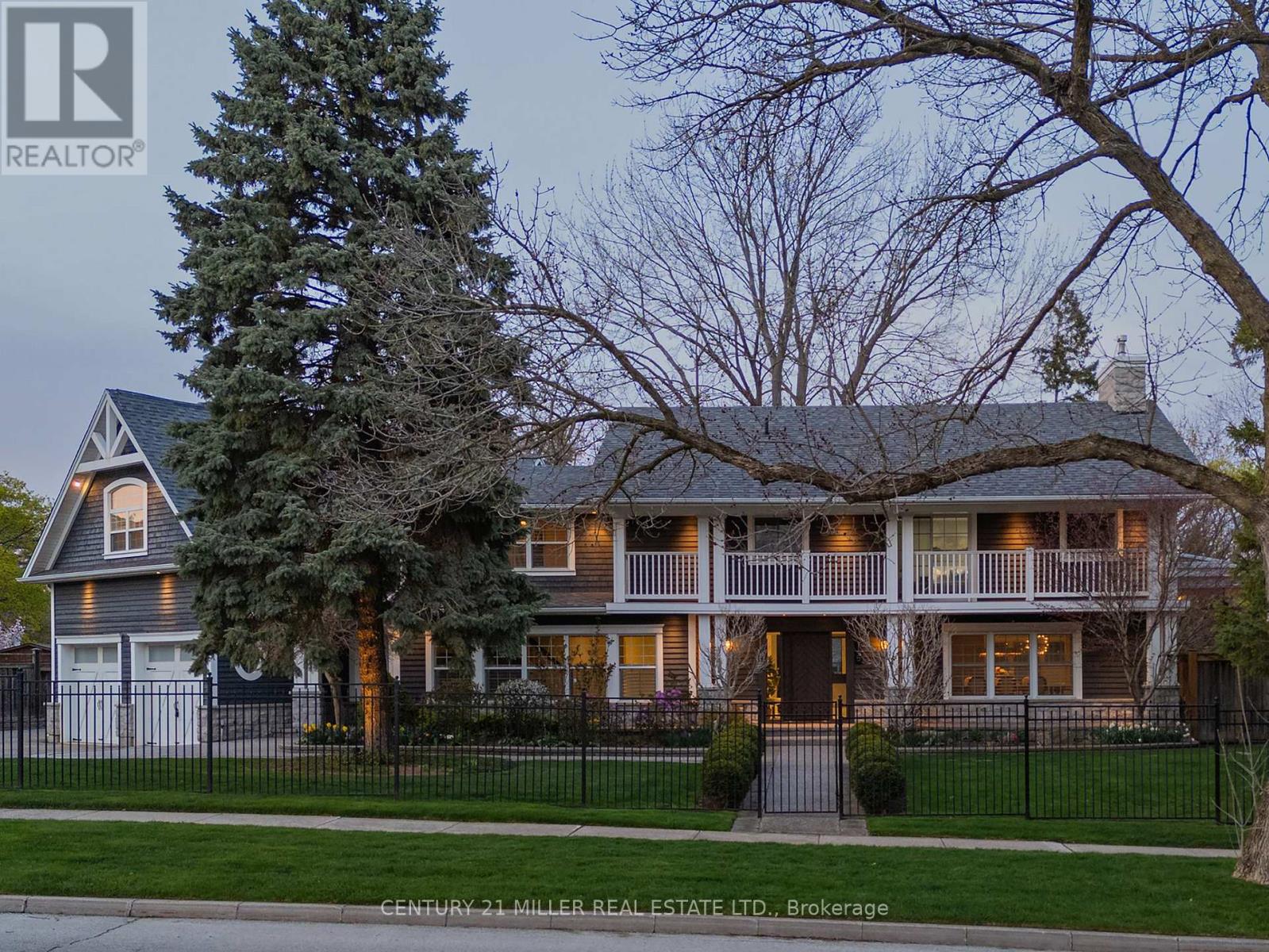 115 Charnwood Dr, Oakville, ON L6J 5G8