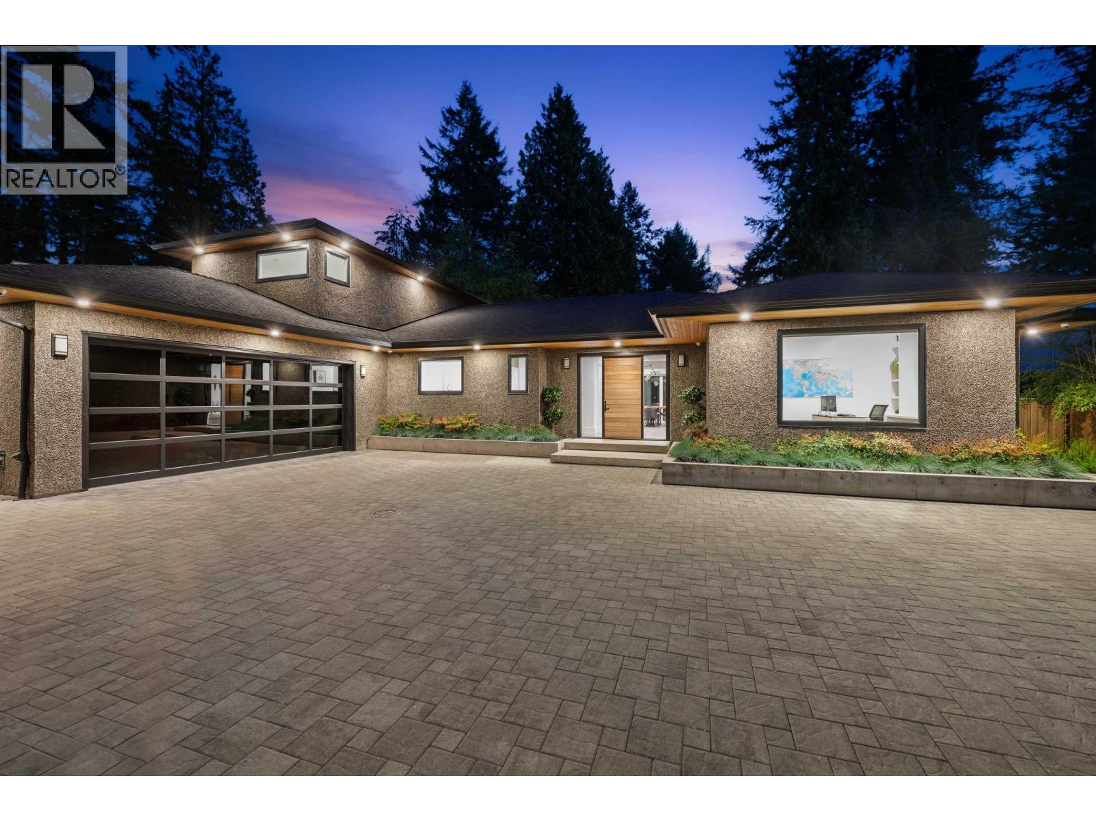 2381 Windridge Dr, North Vancouver, BC V7H 1B6