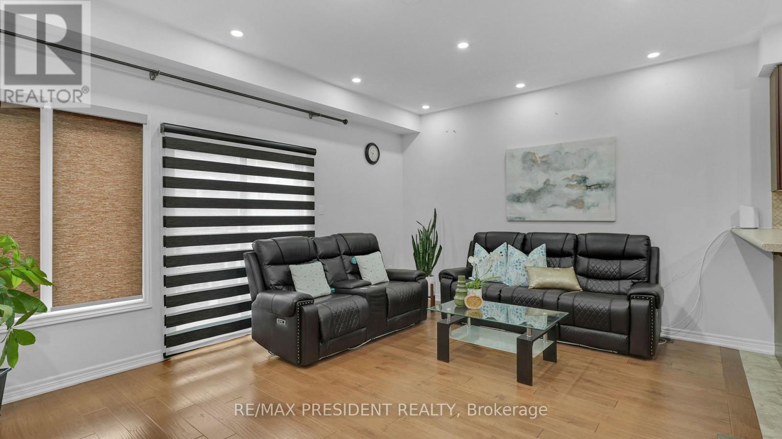 17 Frenchpark Cir, Brampton Credit Valley, ON L6X 0Y6