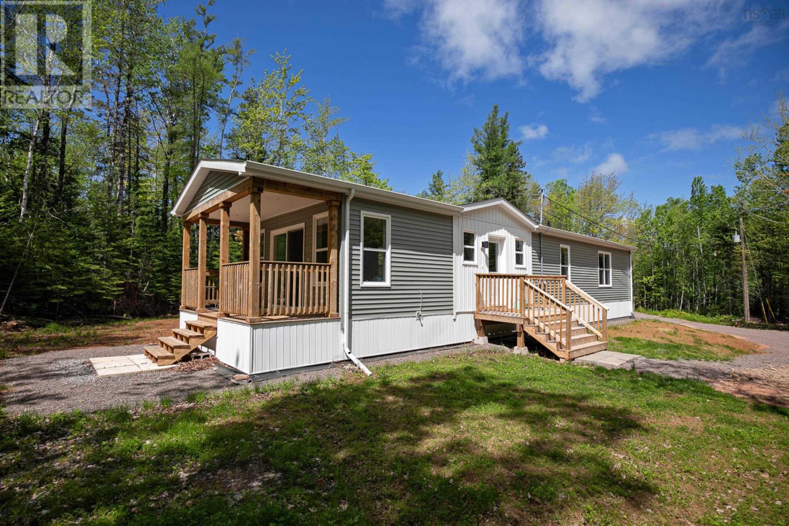 266 Hastings Rd, Hastings, NS B4H 3Y1