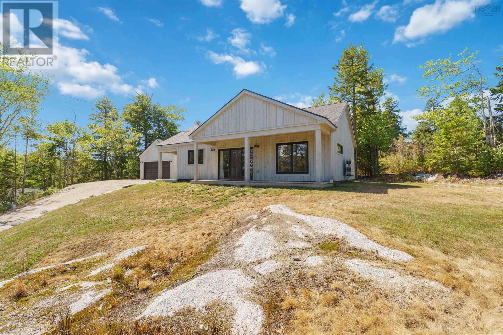 59 Sparrow Ln, West Hants, NS B0N 2T0