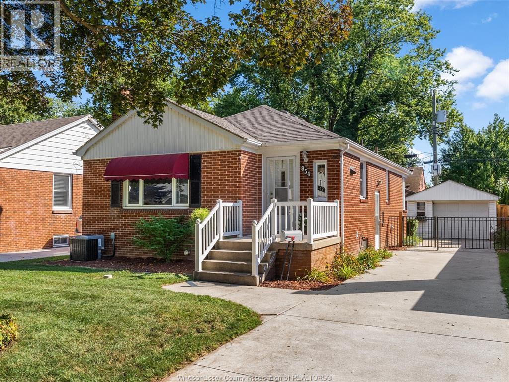 854 Belleperche Pl, Windsor, ON N8S 3C1