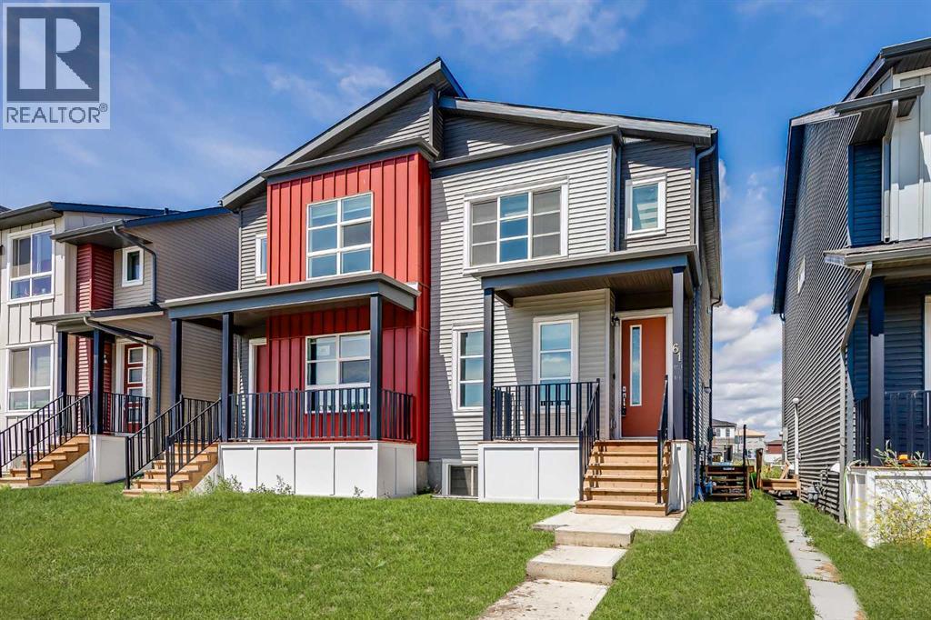 61 Belmont Dr SW, Calgary, AB T2X 4Z6