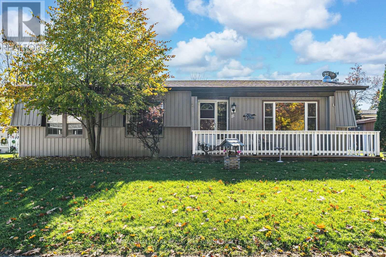 15 Riverview Cir, Innisfil, ON L9S 1M3
