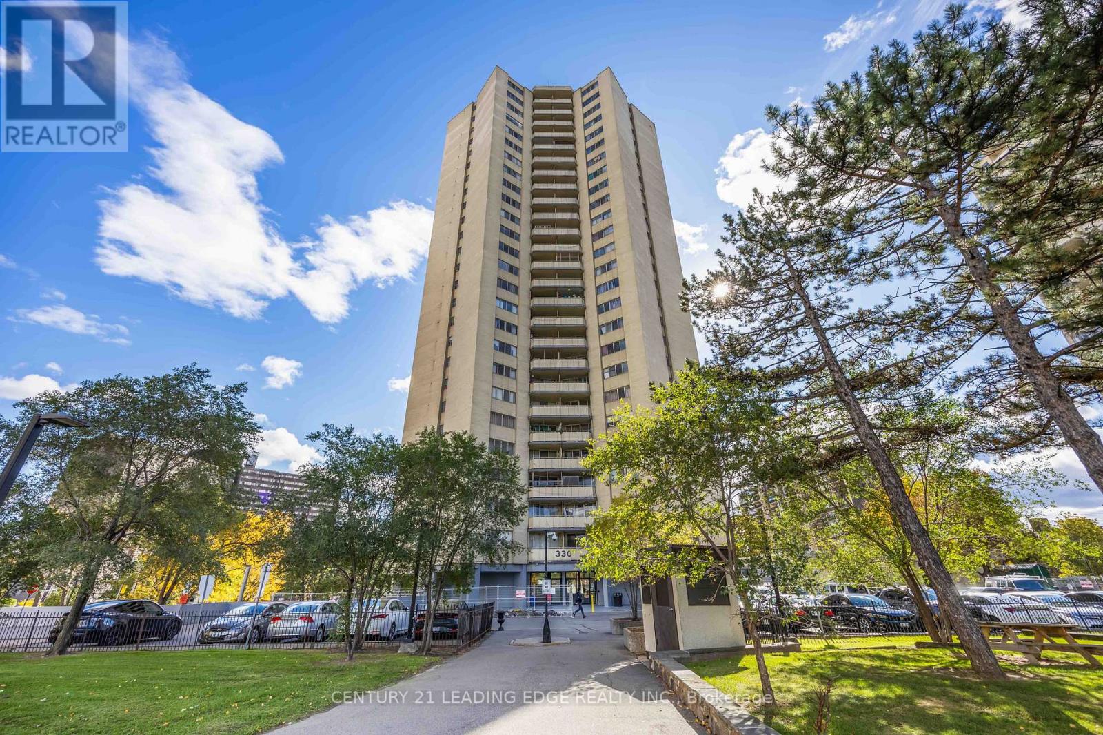 2403 330 Dixon Rd, Toronto, ON M9R 1S9