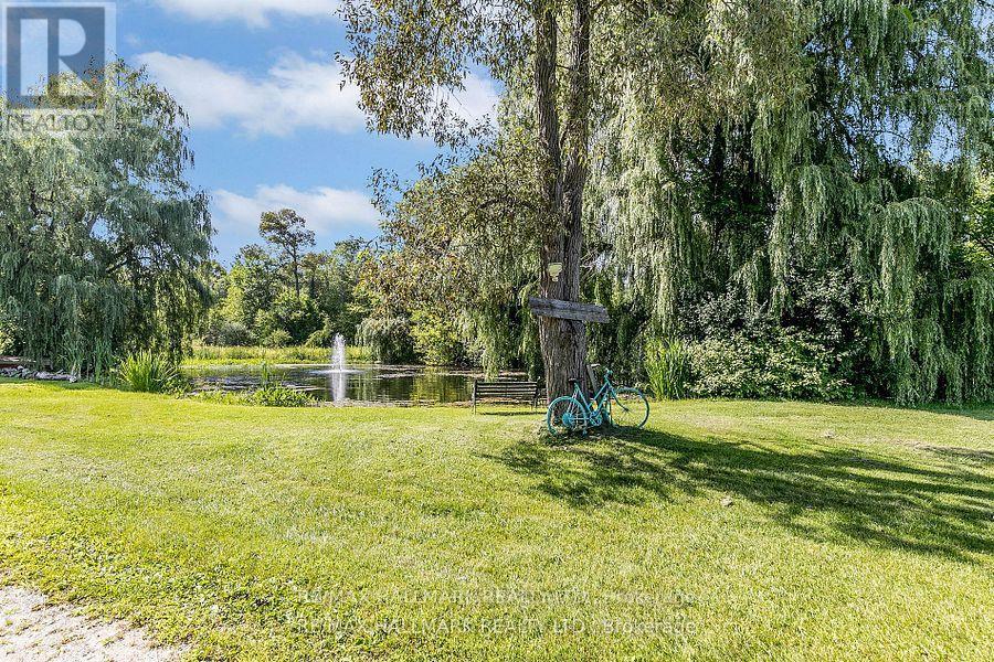 2252 Spring St, Innisfil, ON L9S 2B6