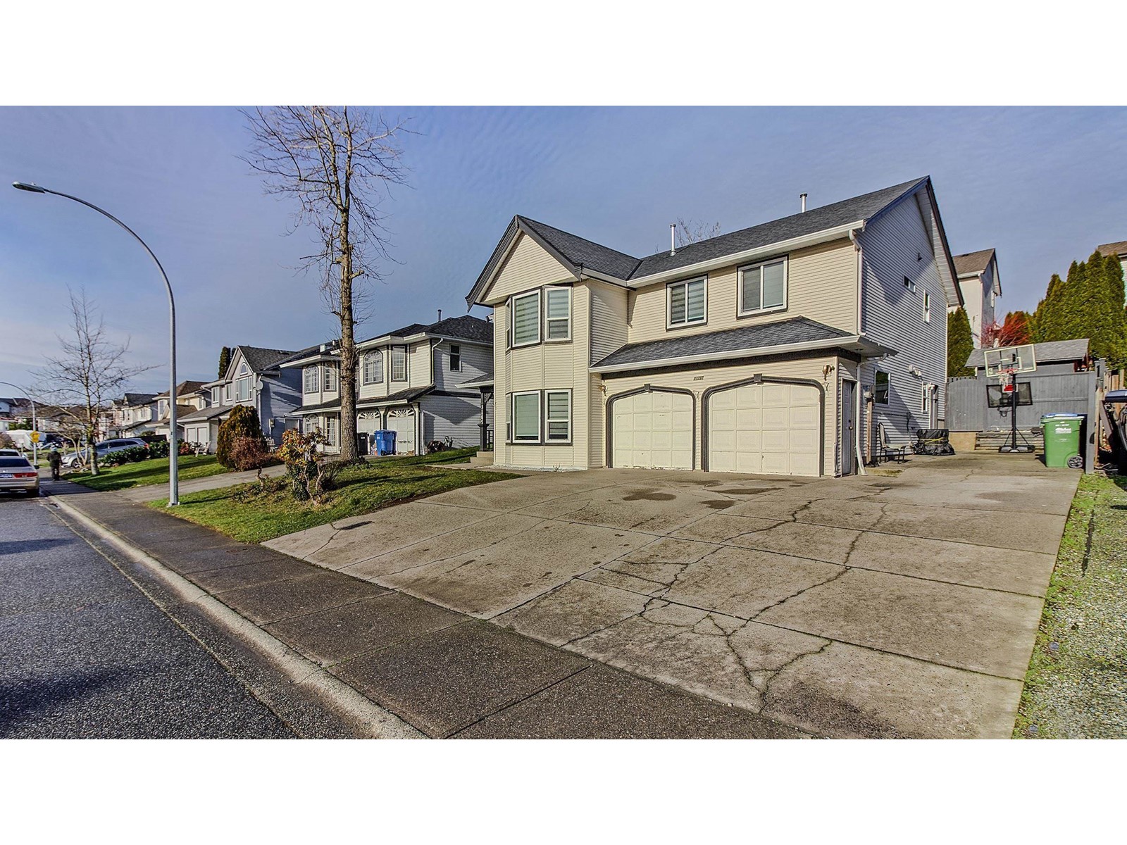 31297 Wagner Dr, Abbotsford, BC V2T 5G1