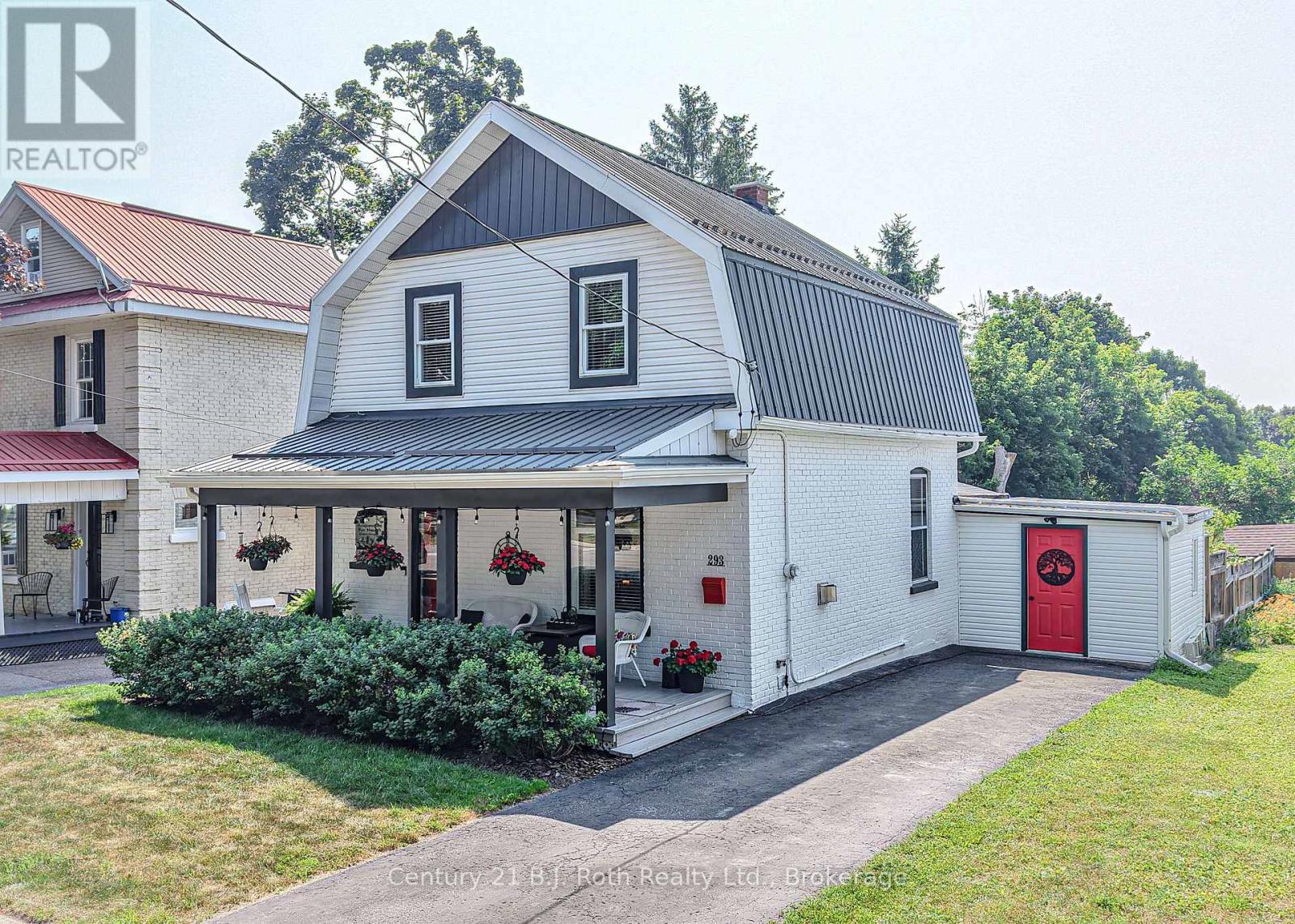 293 Nottawasaga St, Orillia, ON L3V 3K5