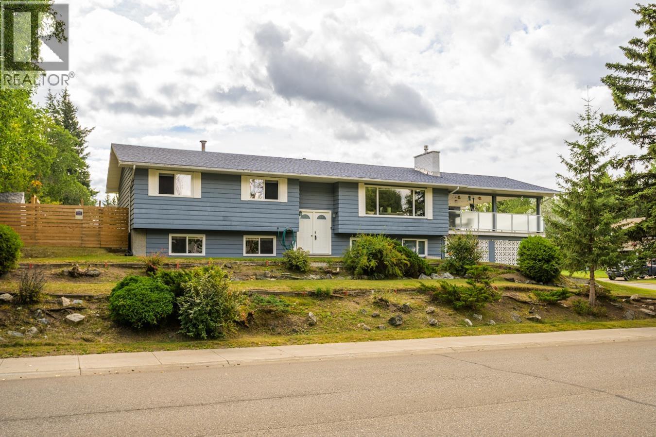 5300 York Dr, Prince George, BC V2N 2A5