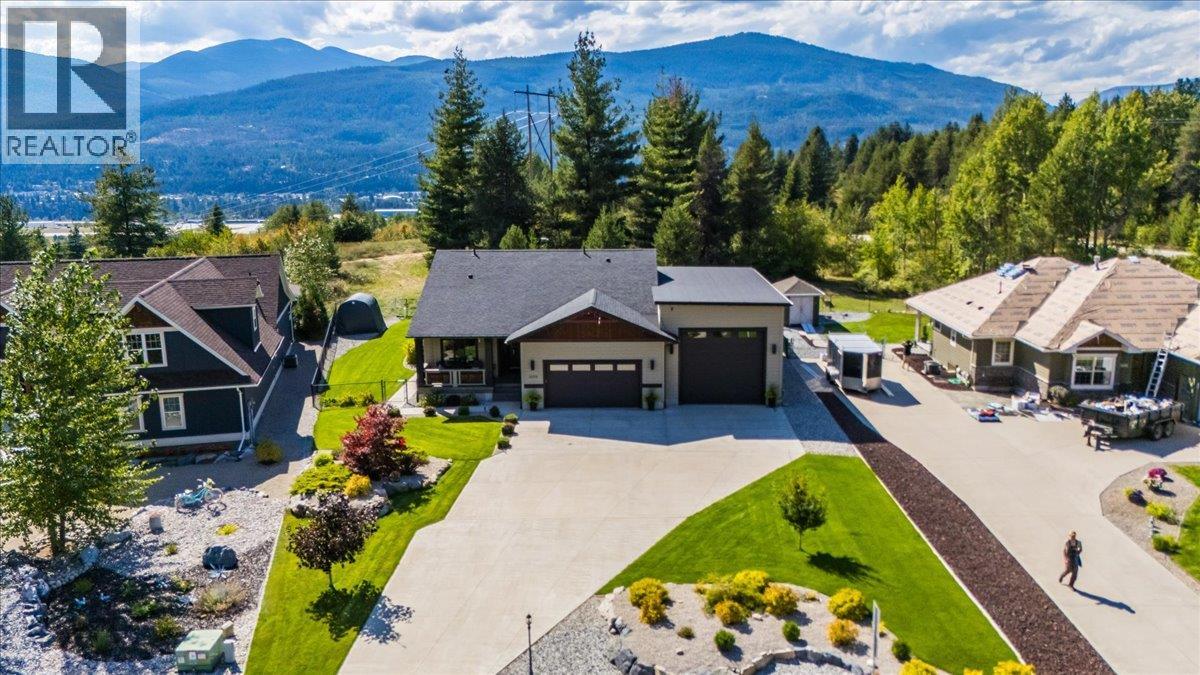 1606 Tower Ridge Rd, Castlegar, BC V1N 4W7