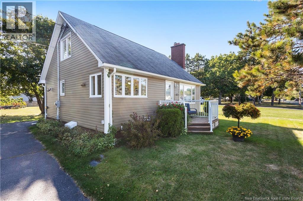 529 Newcastle Blvd, Miramichi, NB E1V 2K4