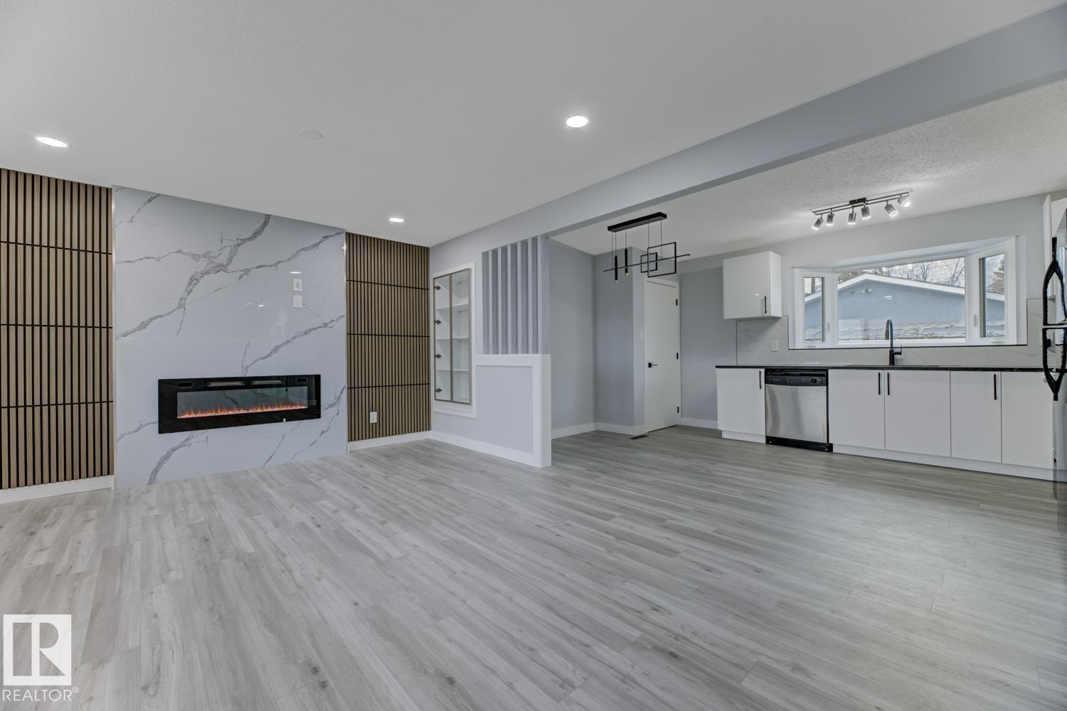 137 Av Nw Unit 6208, Edmonton, AB T5A 1C9