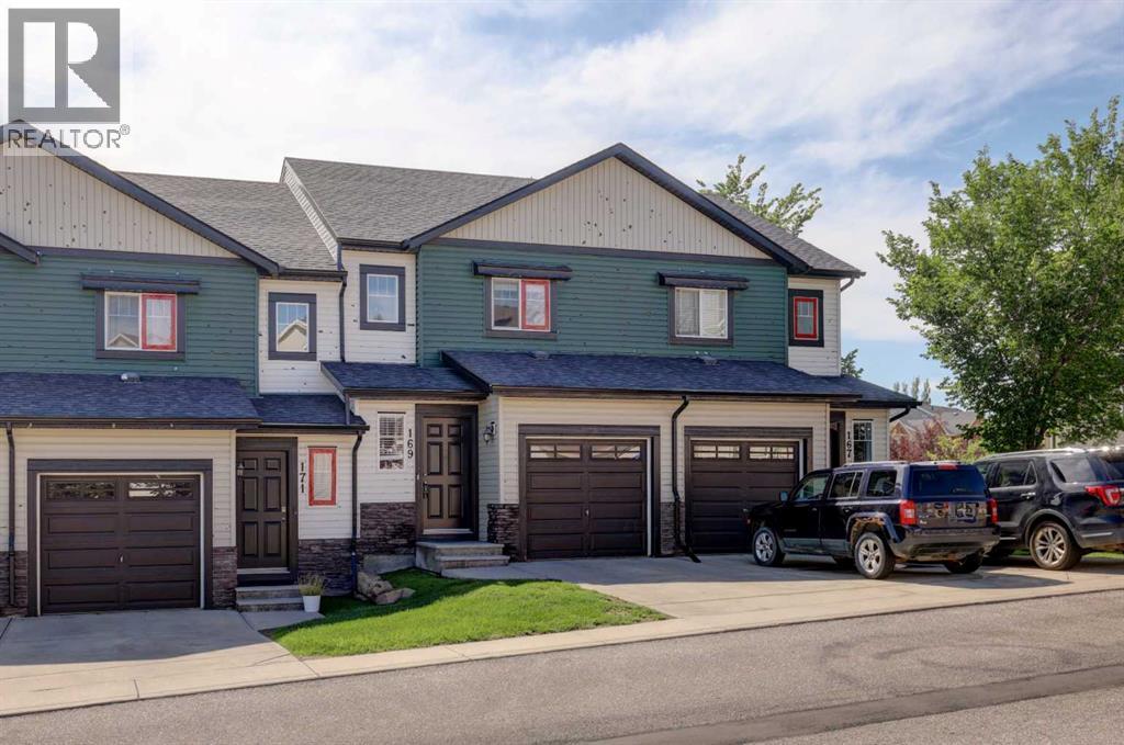 169 Pantego Ln NW, Calgary, AB T3K 0T1