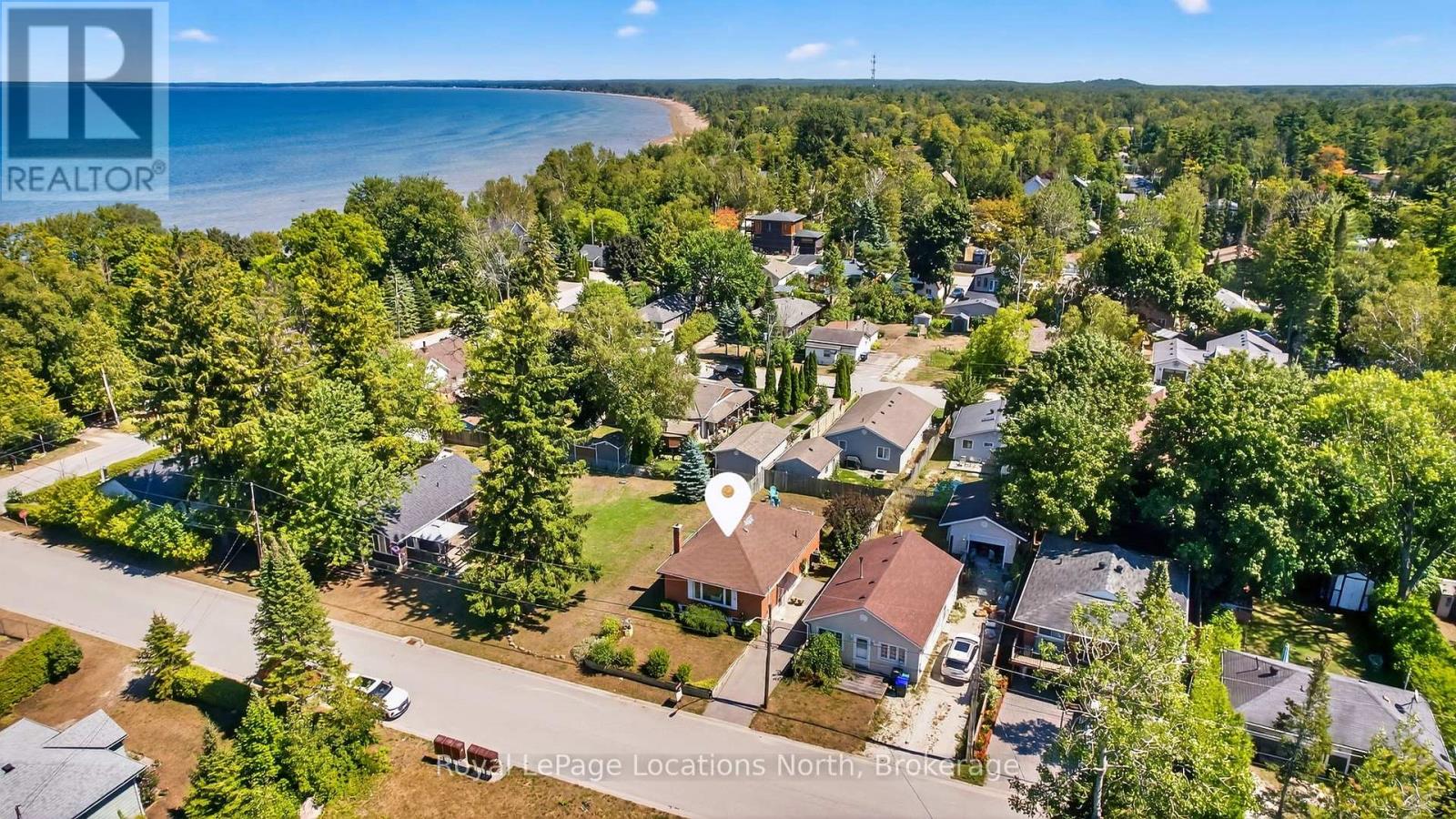 19 70th Street North, Wasaga Beach, ON L9Z 1T6