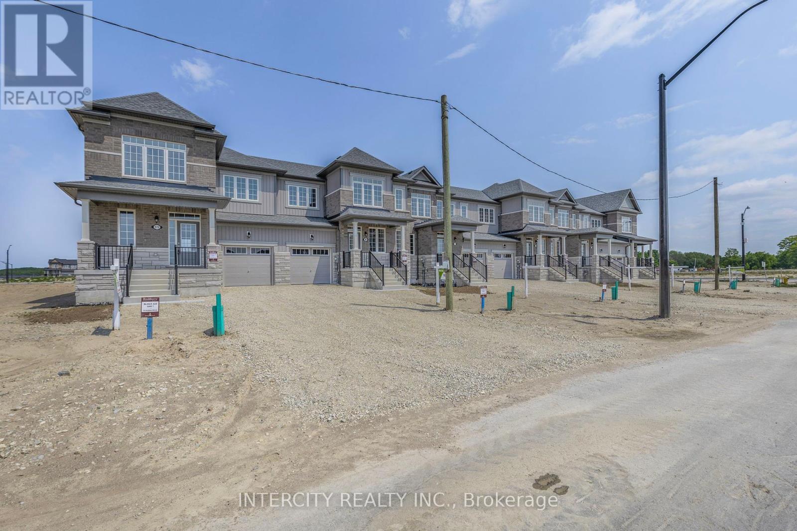 11 Avalon Dr, Wasaga Beach, ON L9R 0M2