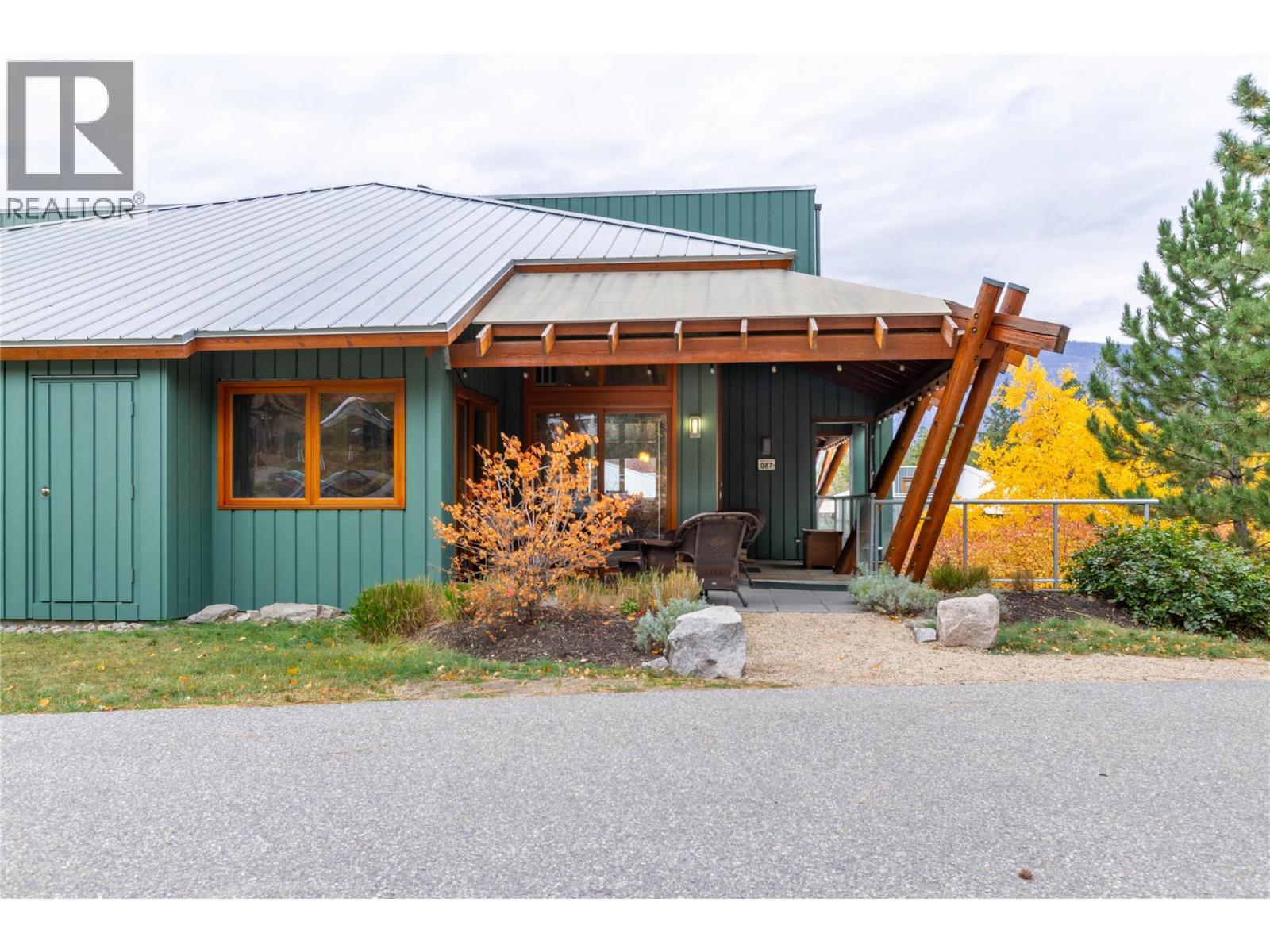 9845 Eastside Road Unit 87, Vernon, BC V1H 1Z2