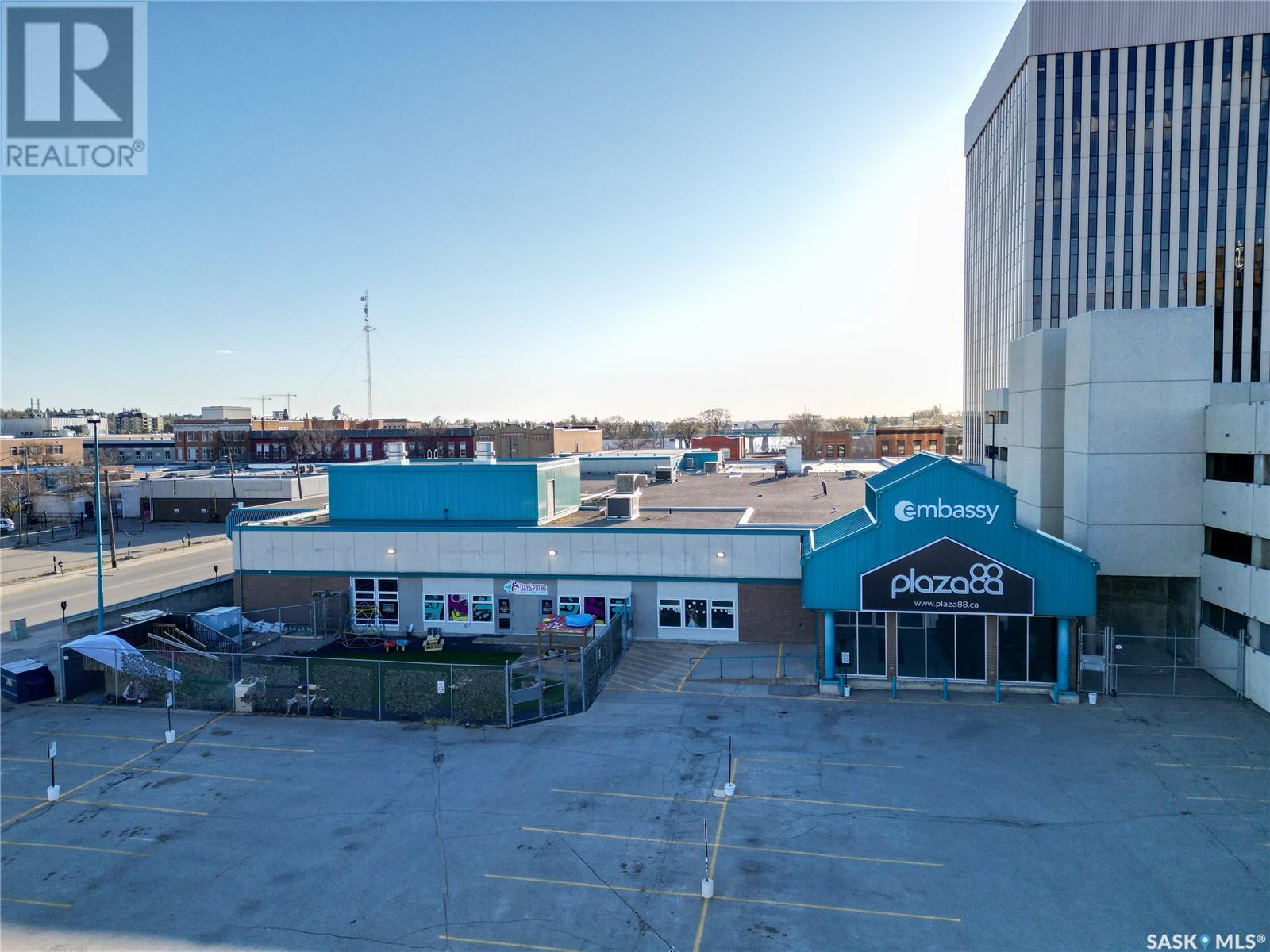 888 Central Ave, Prince Albert, SK S6V 4V1