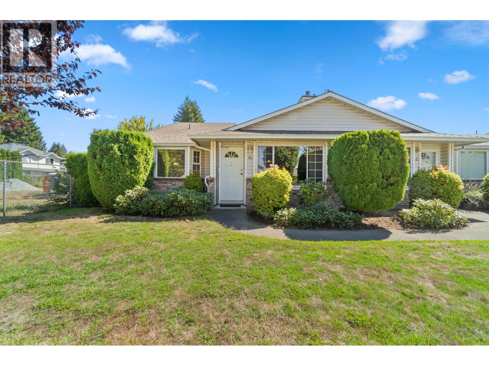 19249 Hammond Road Unit 14, Pitt Meadows, BC V3Y 2B8