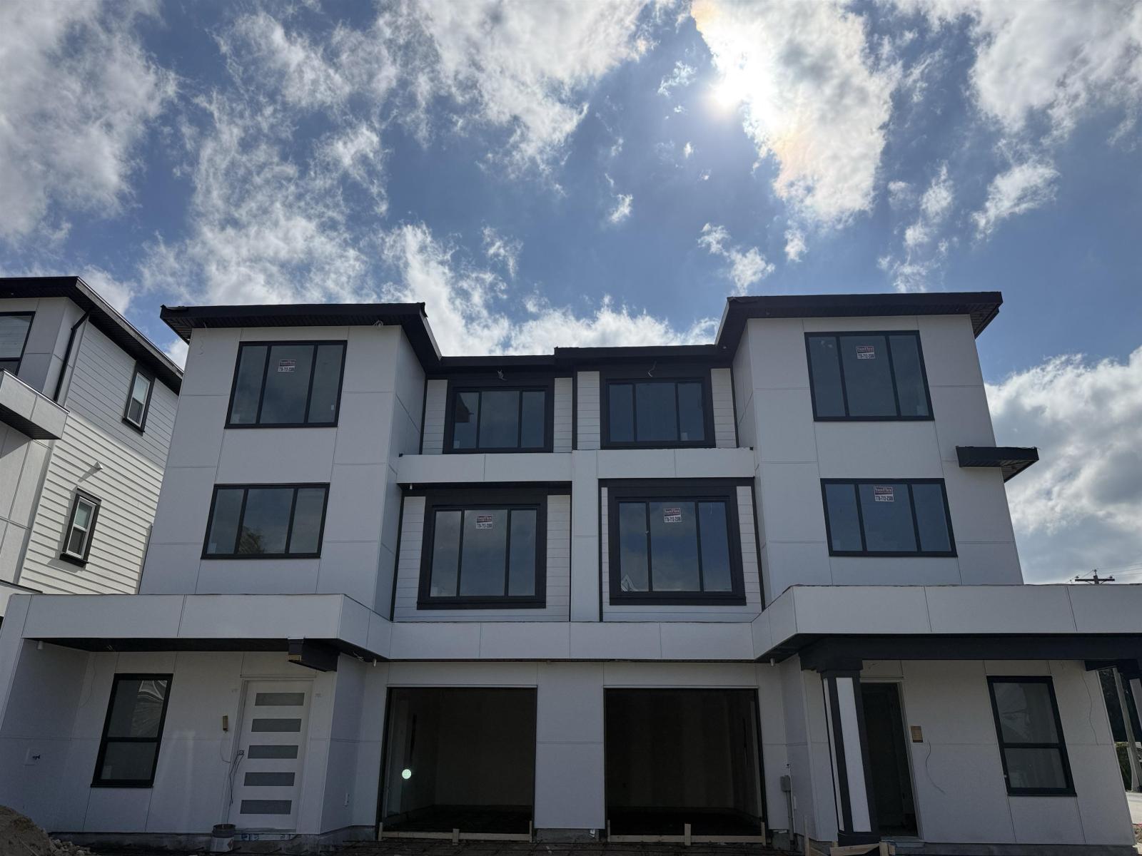 63 Avenue Unit 18002 #b, Surrey, BC V3S 4G1