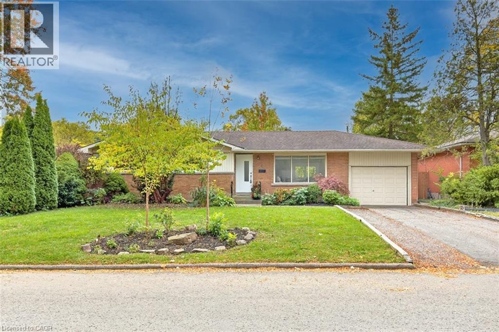 6 Princess Ann Cir, St. Catharines, ON L2T 2C7