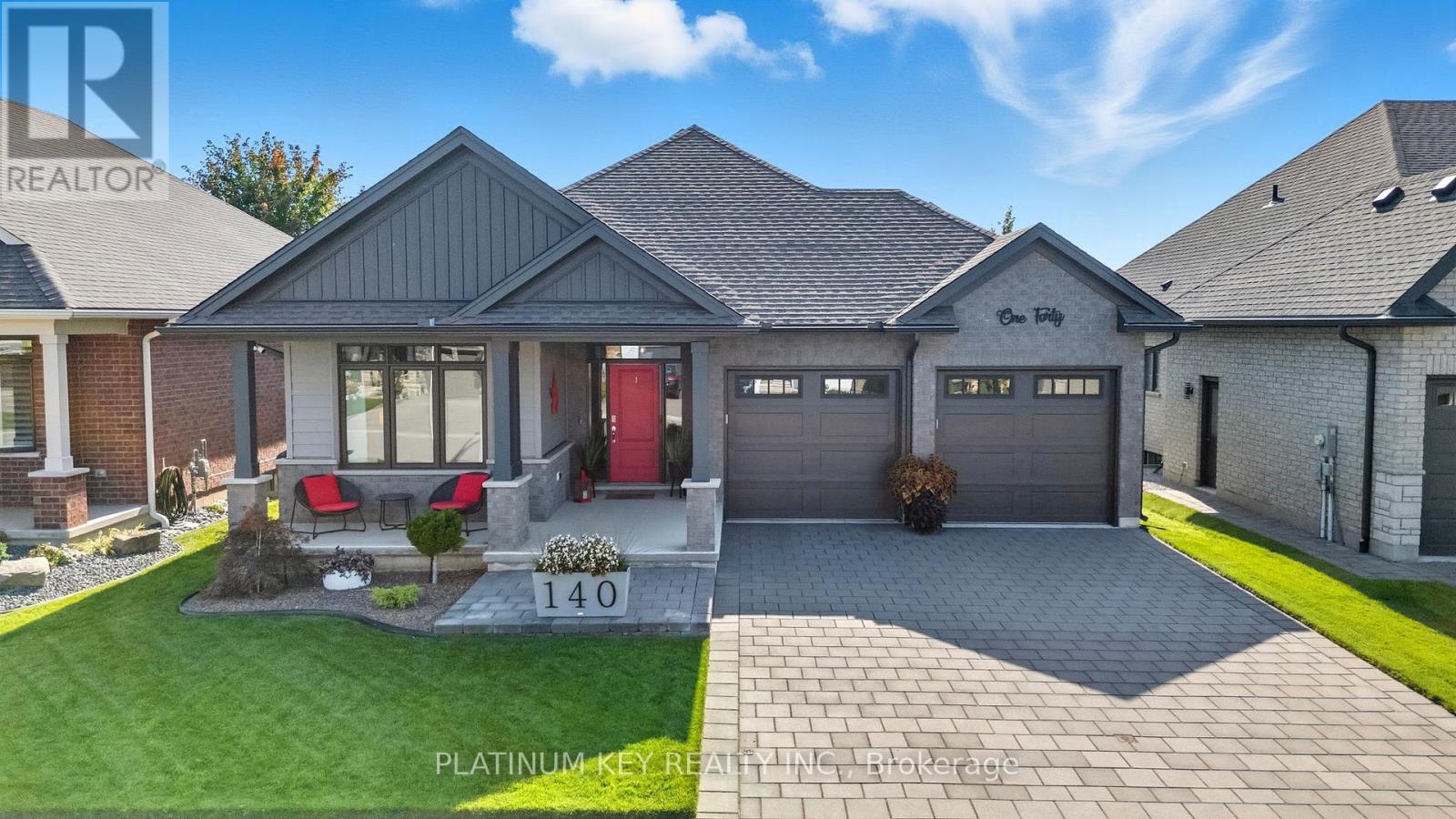 140 Collins Way, Strathroy-Caradoc, ON N7G 0G2