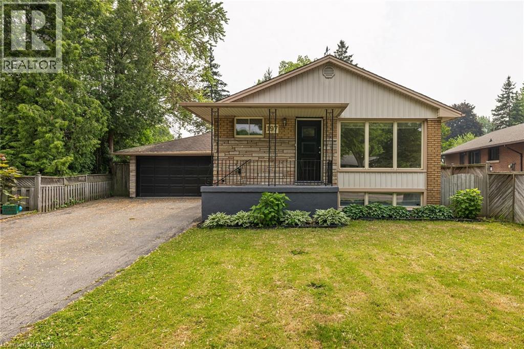 197 Columbia Dr, Hamilton, ON L9C 3Y8