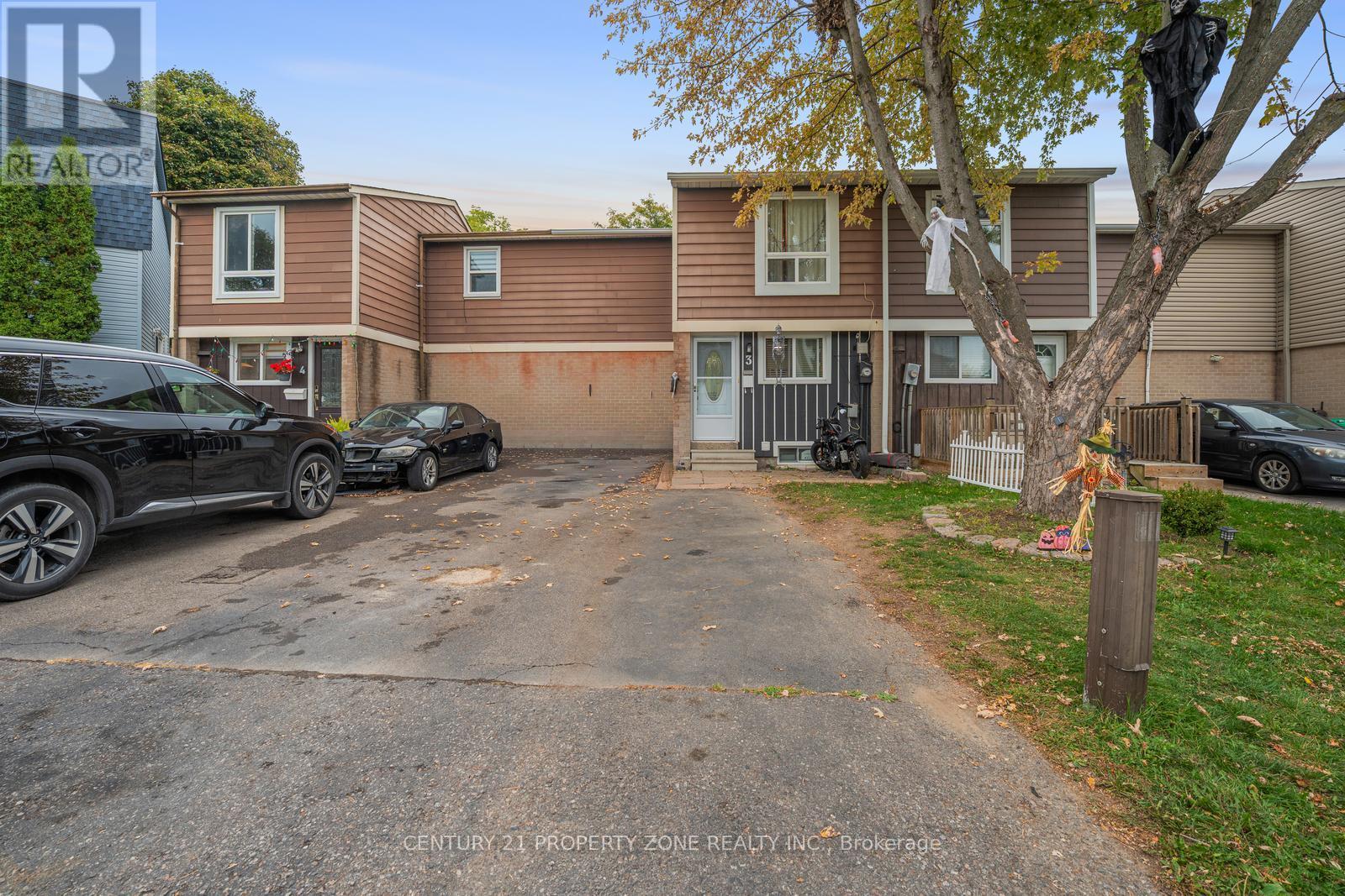 3 Jasmine Sq, Brampton, ON L6S 2N1