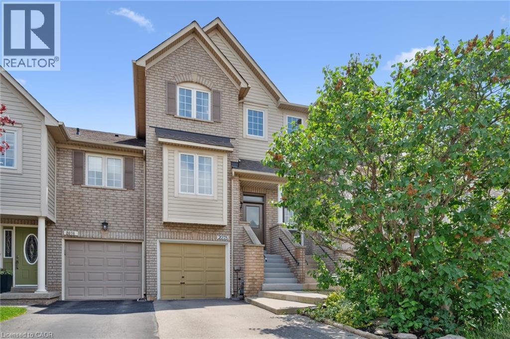 2078 Glenhampton Rd, Oakville, ON L6M 3X1
