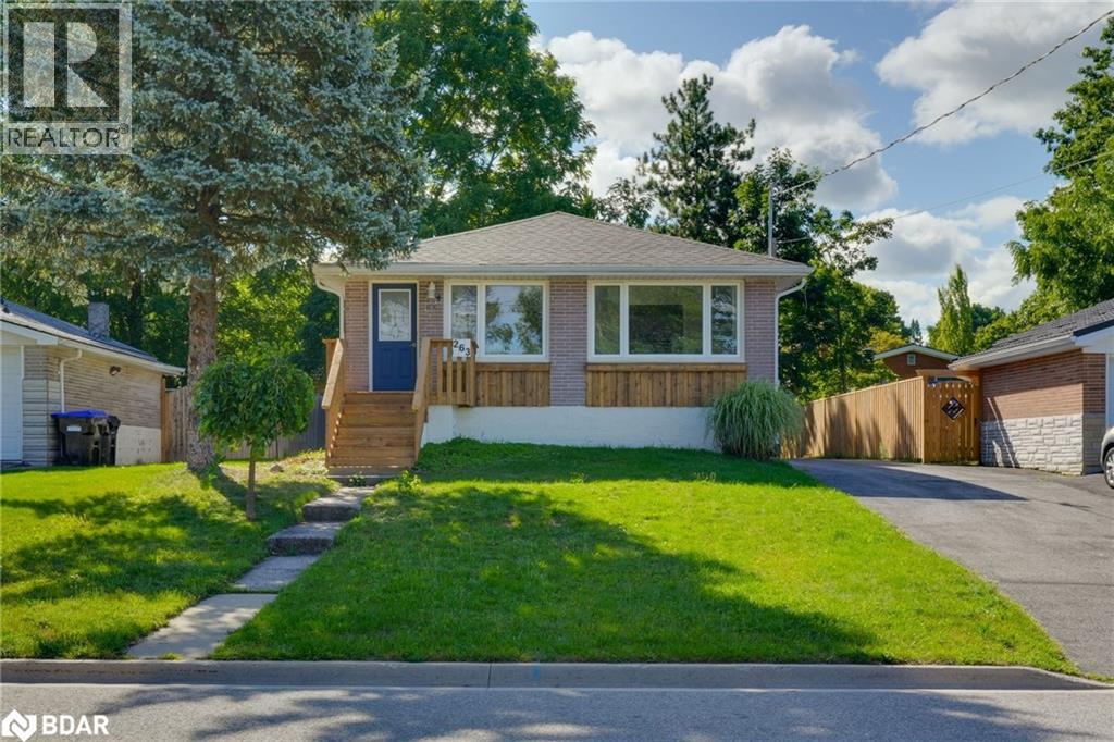 263 Scott St, Midland, ON L4R 2M7