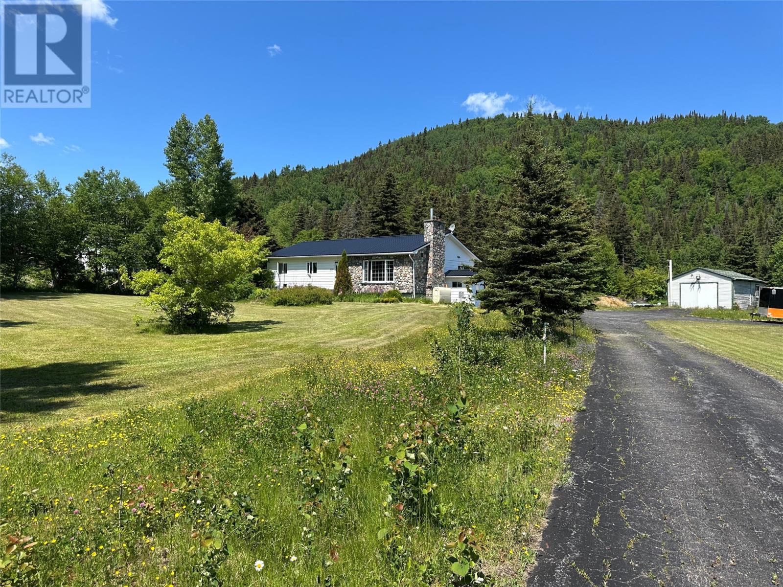 526 Main St, Jacksons Arm, NL A0K 3H0