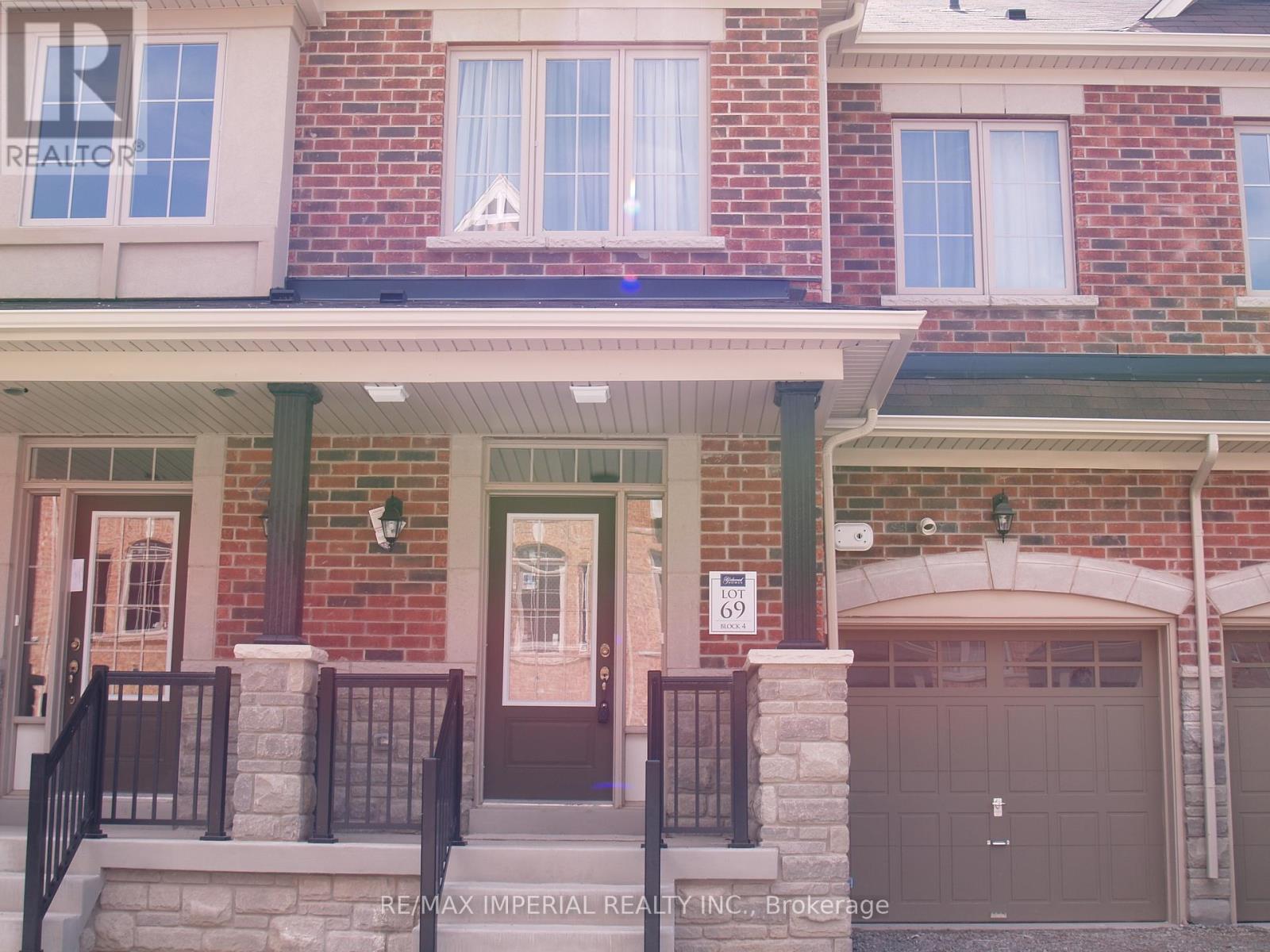43 Mazarine Ln, Richmond Hill, ON L4S 0G2