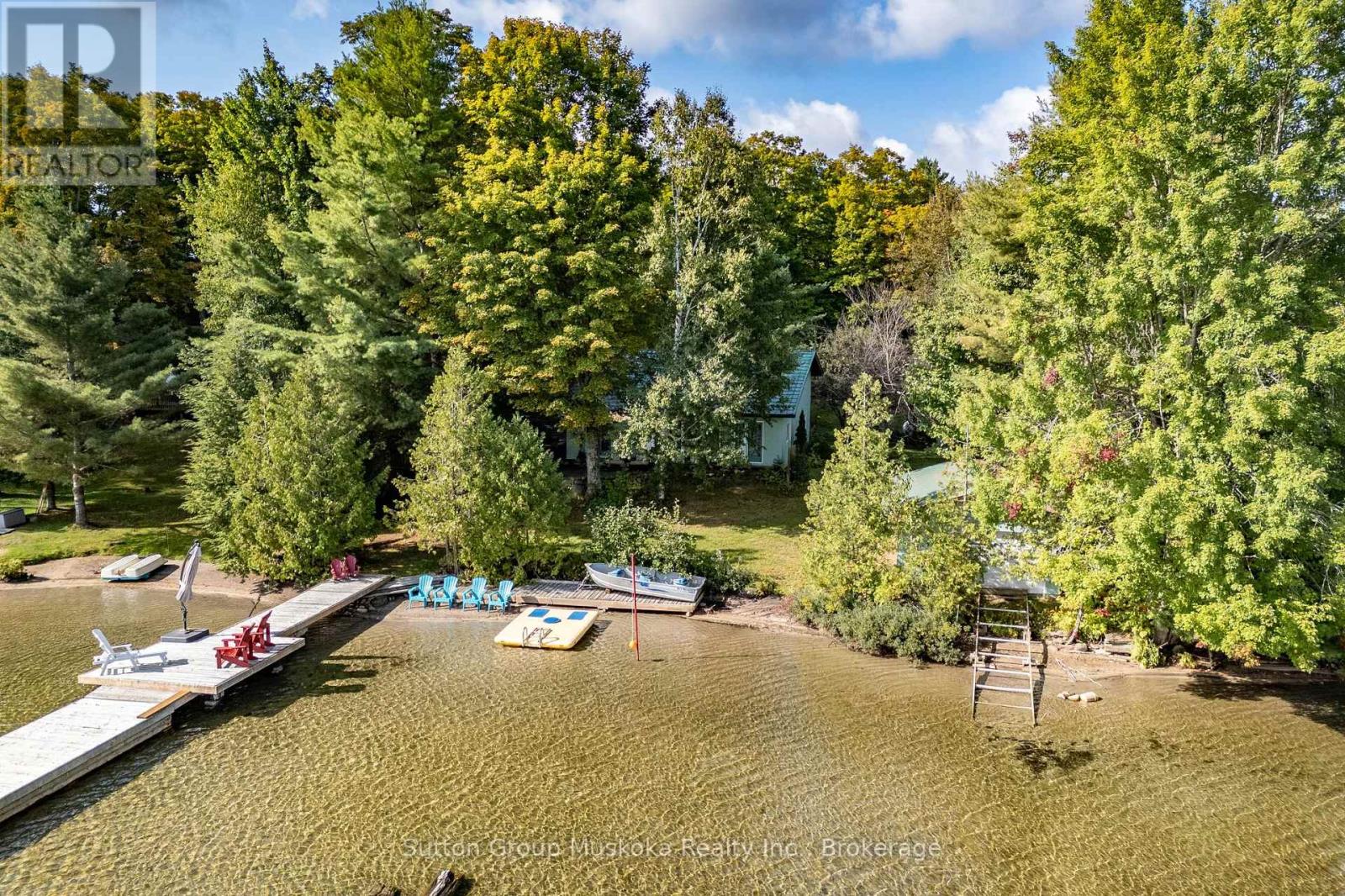 178 Long Point Rd, Huntsville, ON P0B 1M0