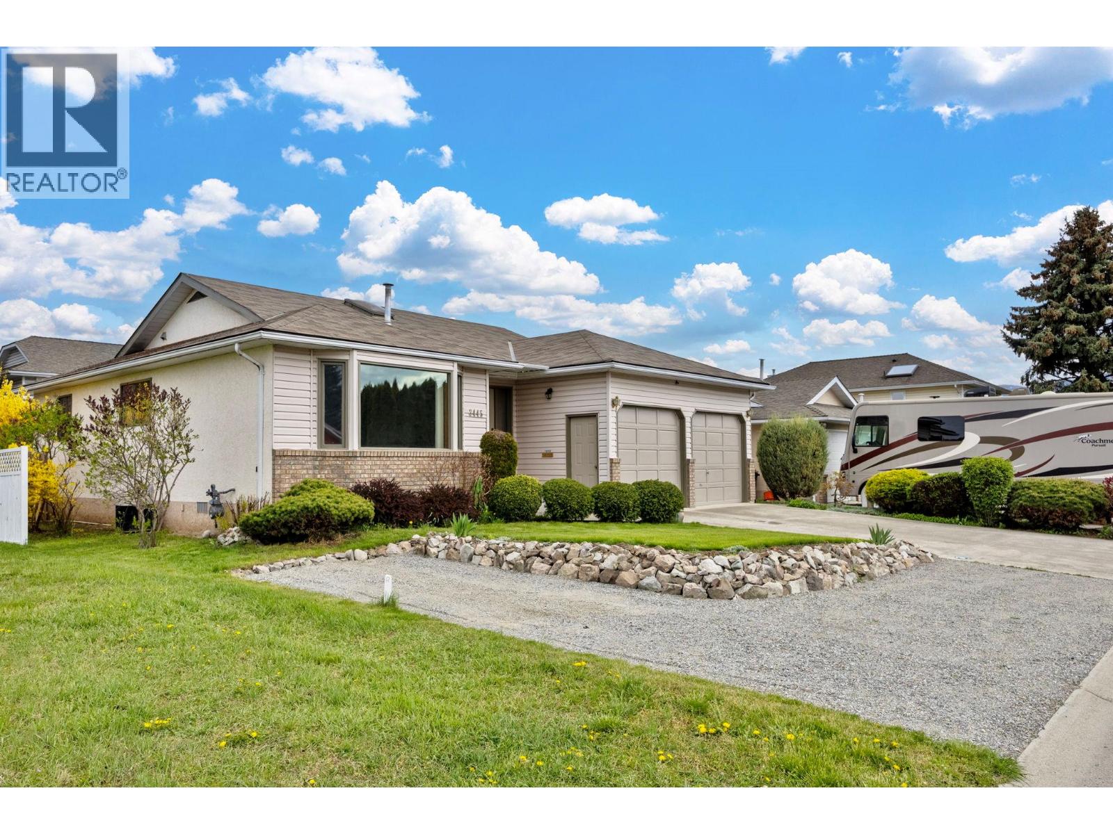 3445 Barberry St, Kelowna, BC V1W 3V6