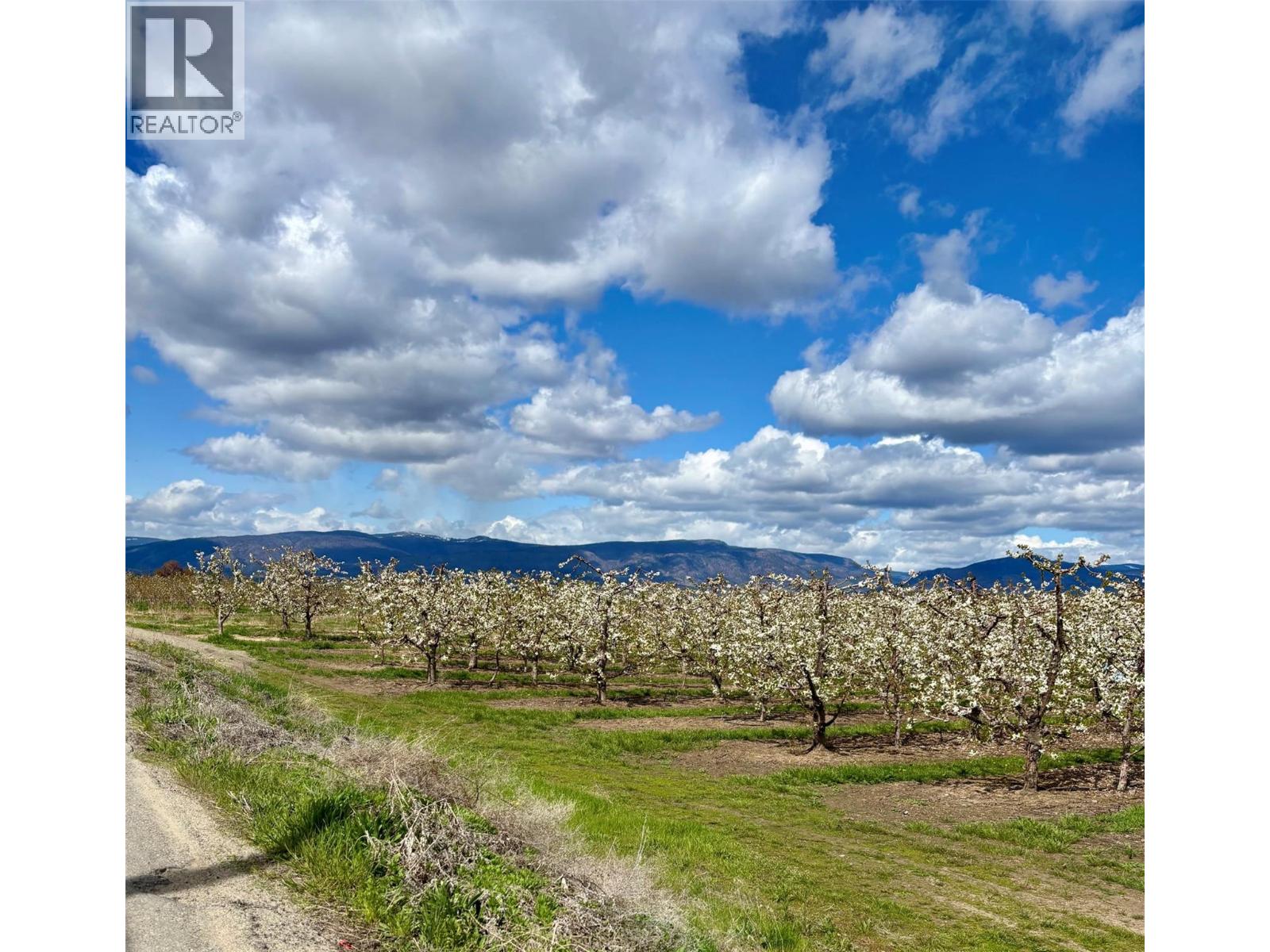 3844 Senger Rd, Kelowna, BC V1W 4S4