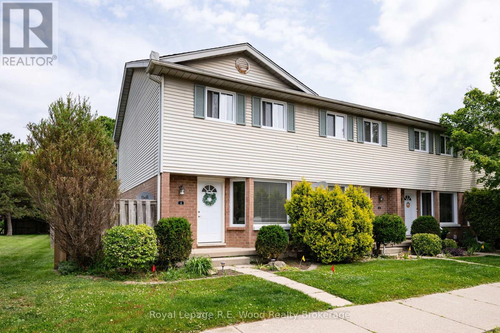 4 10 Dufferin St, Norwich, ON N0J 1P0