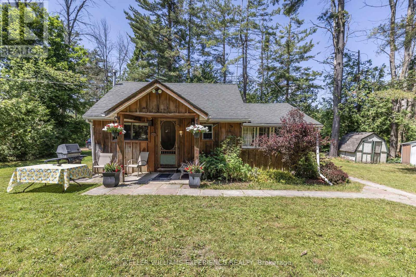10 Simcoe Rd, Oro-Medonte, ON L0L 2E0