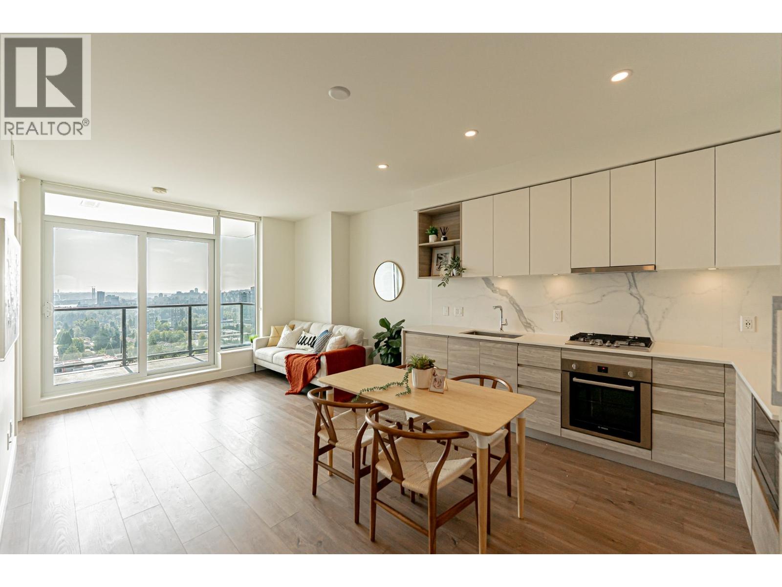 585 Austin Avenue Unit 1406, Coquitlam, BC V3K 0G6