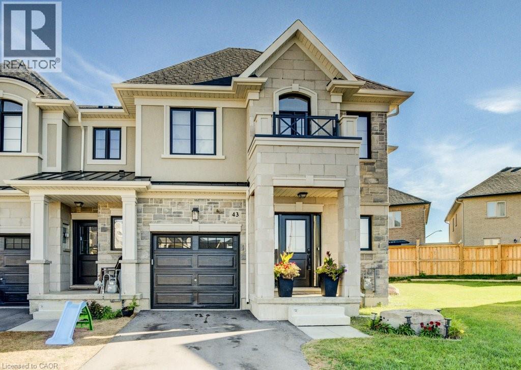43 Genoa Dr, Hamilton, ON L9B 0K1