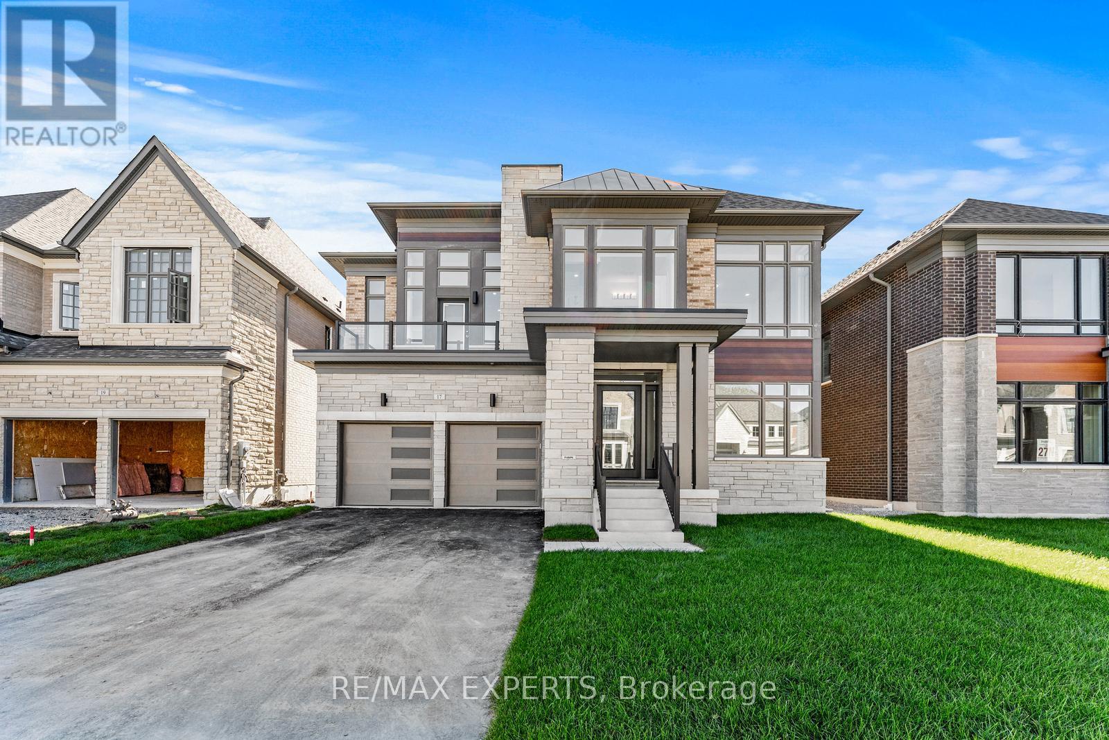 17 Saxby Farm Ave, King King City, ON L7B 1K5