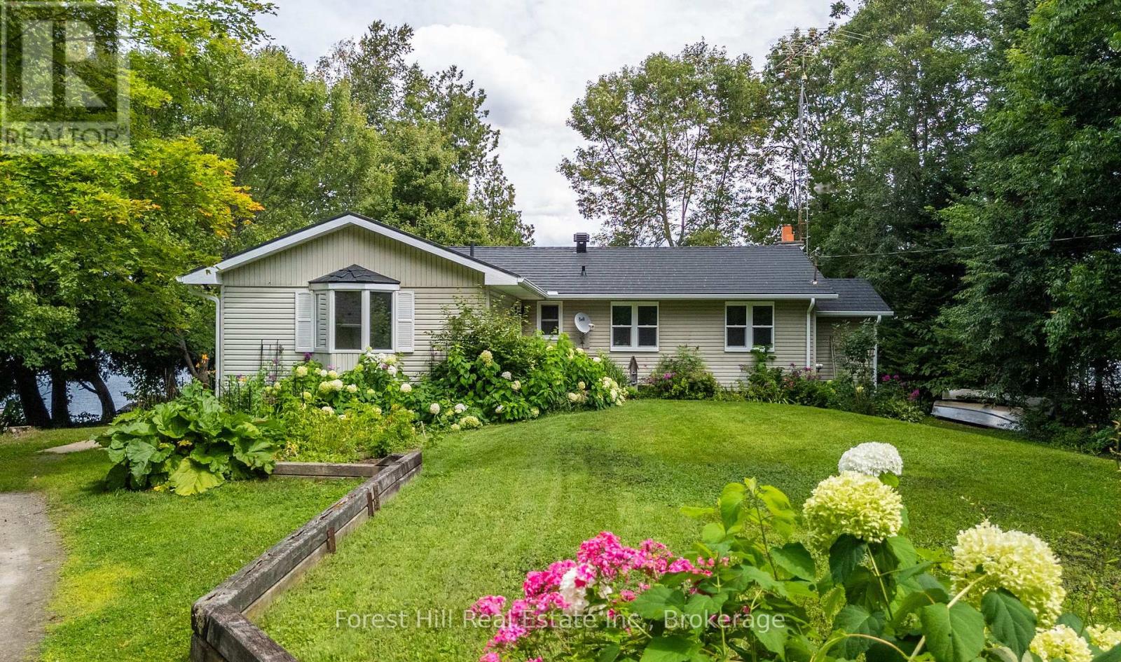 6 Trillium Ln, Whitestone, ON P0A 1G0