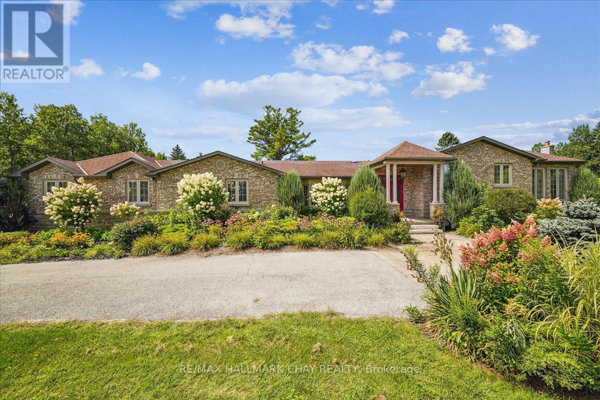 21940 Mccowan Rd, East Gwillimbury, ON L0G 1M0