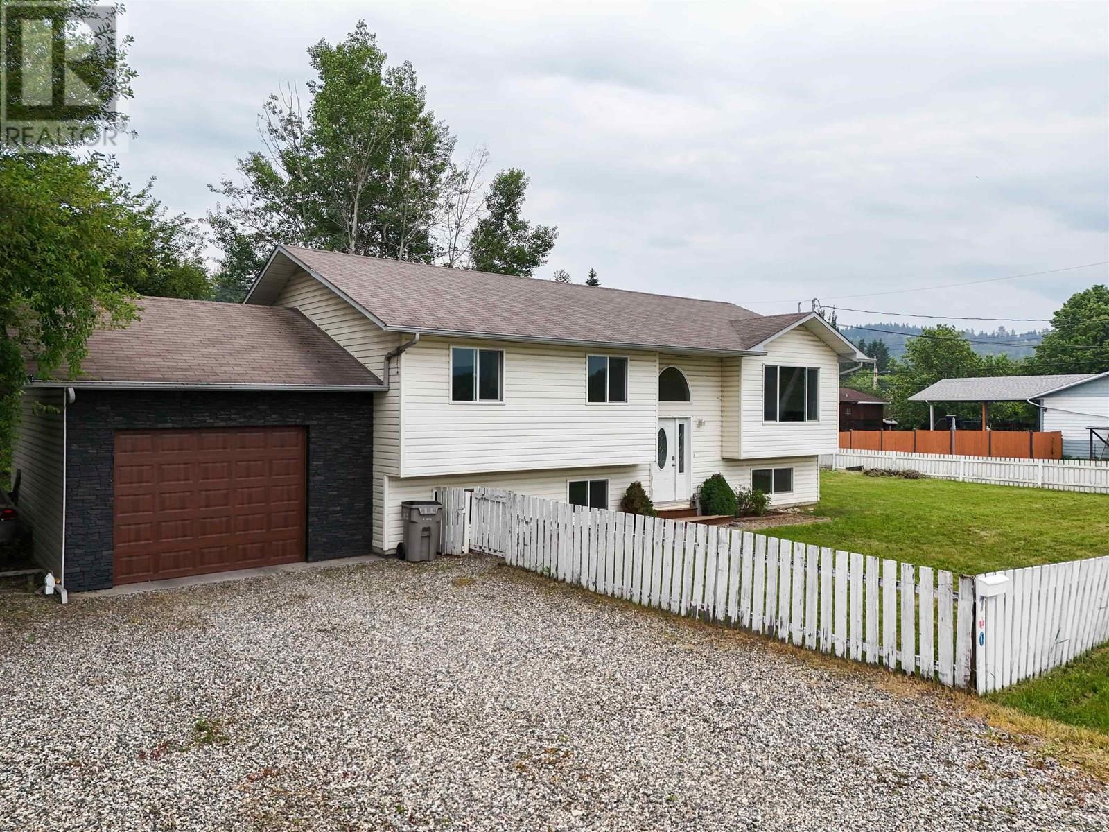 700 Nadeau St, Quesnel, BC V2J 6P6
