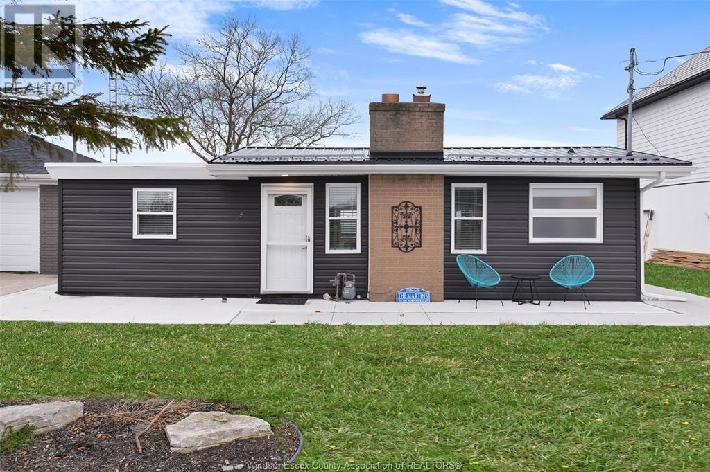 206 Robson, Leamington, ON N8H 5R2