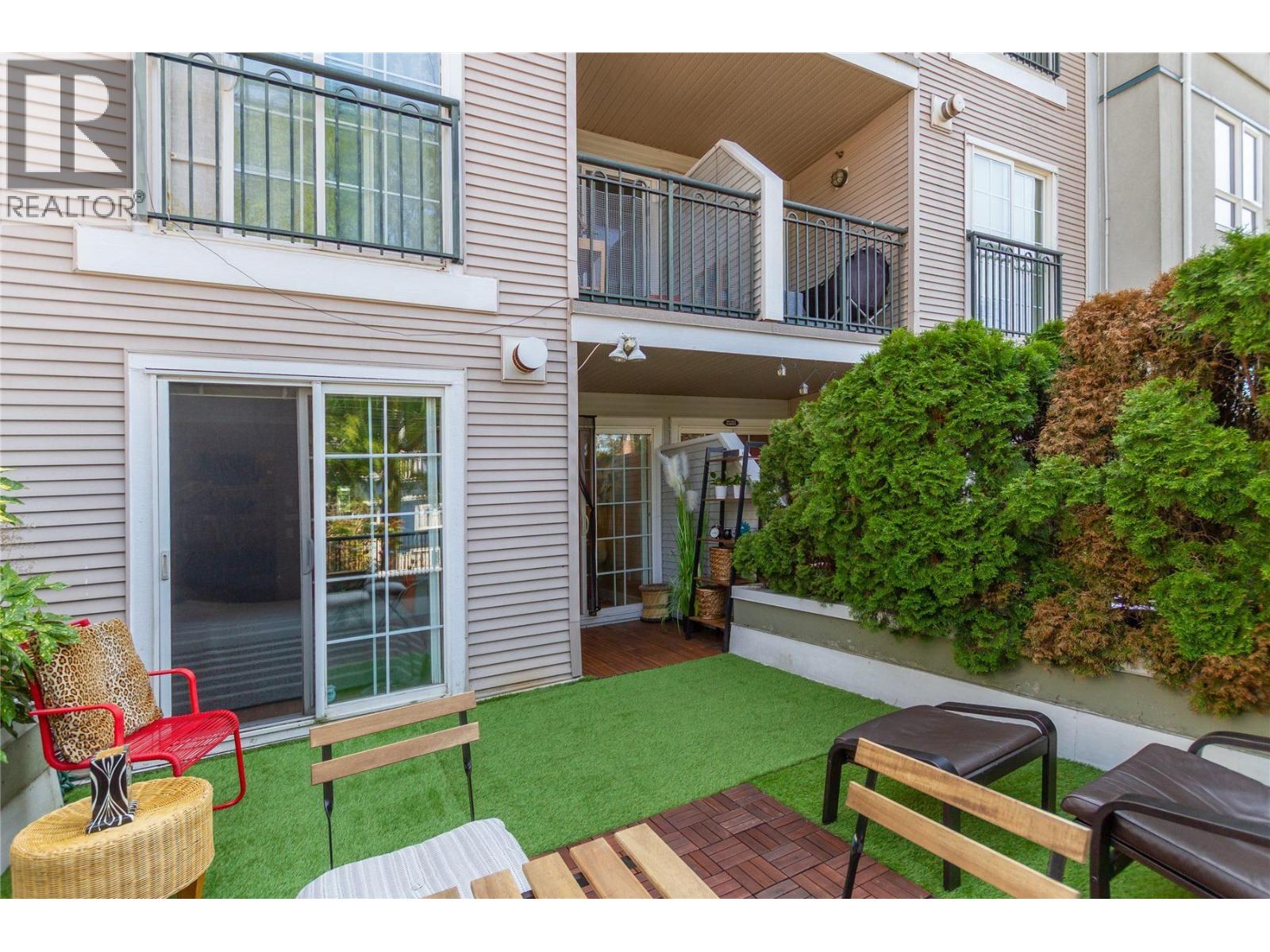 1989 Dunbar Street Unit 210, Vancouver, BC V6R 4R5