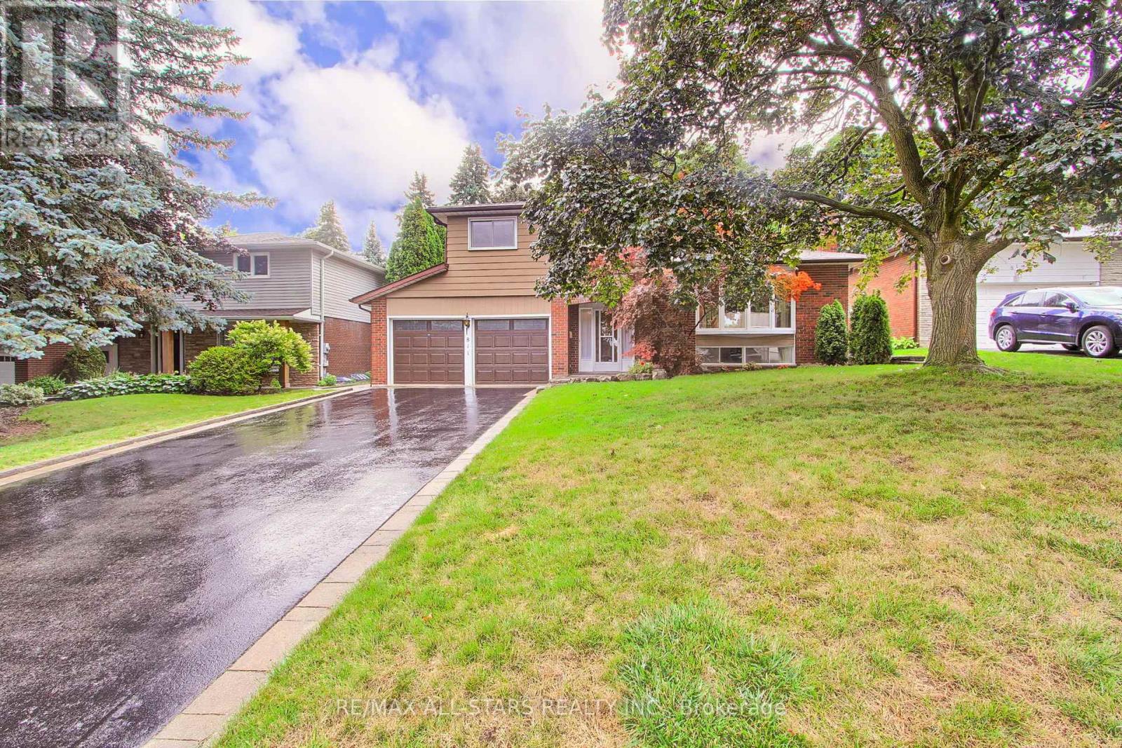 811 Grace St, Newmarket, ON L3Y 2L6