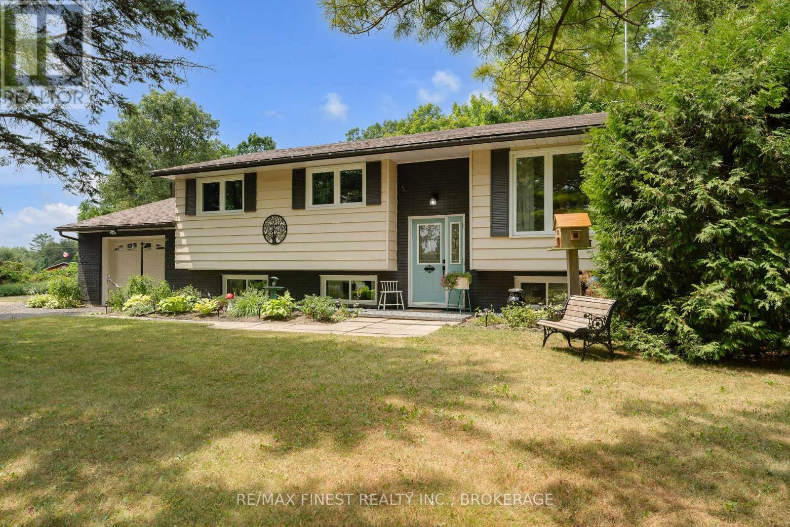 1089 County Road 9 Rd, Greater Napanee Greater Napanee, ON K7R 0E4