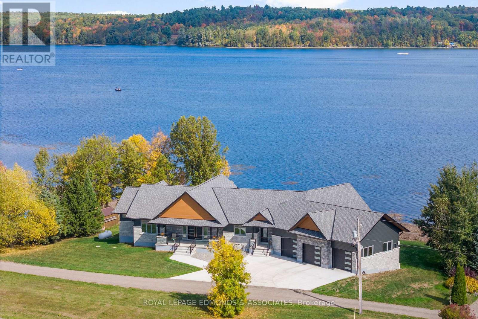 231 Finnerty Rd, Whitewater Region, ON K0J 1K0